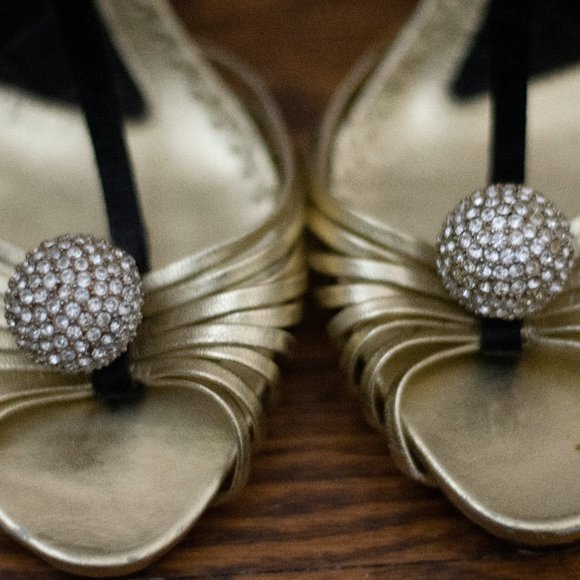 Betsey Johnson Black and Gold 90s Heel - Picture 3 of 5